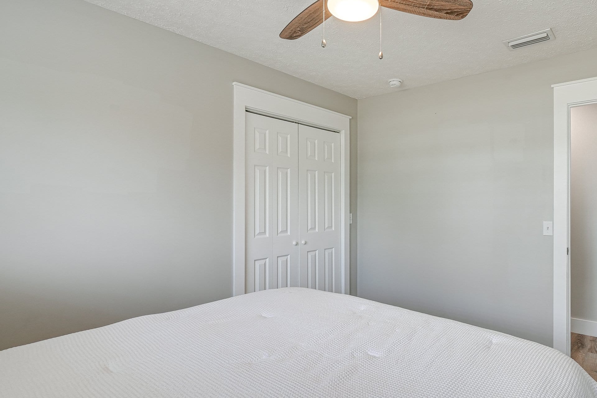 Queen bedroom