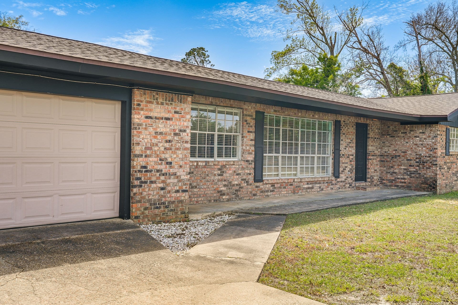 Attached garage & driveway